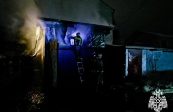 В Тверской области из-за обогревателя сгорел гараж В Тверской области из-за обогревателя сгорел гараж