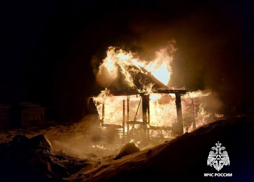 Дачный дом в Тверской области сгорел дотла