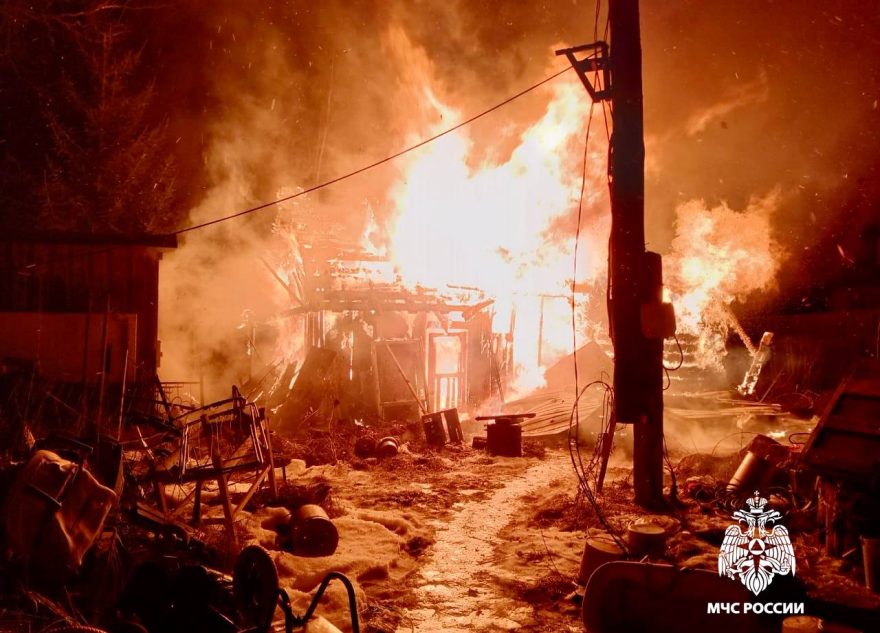 У жителей Тверской области дотла сгорела баня