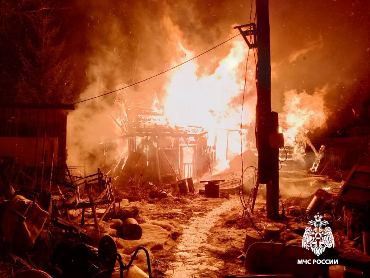 У жителей Тверской области дотла сгорела баня