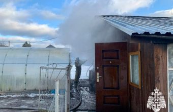 В Тверской области загорелся сарай