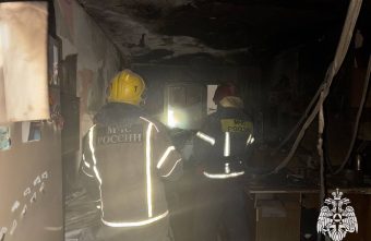 На страшном пожаре в одной из тверских многоэтажек погиб человек