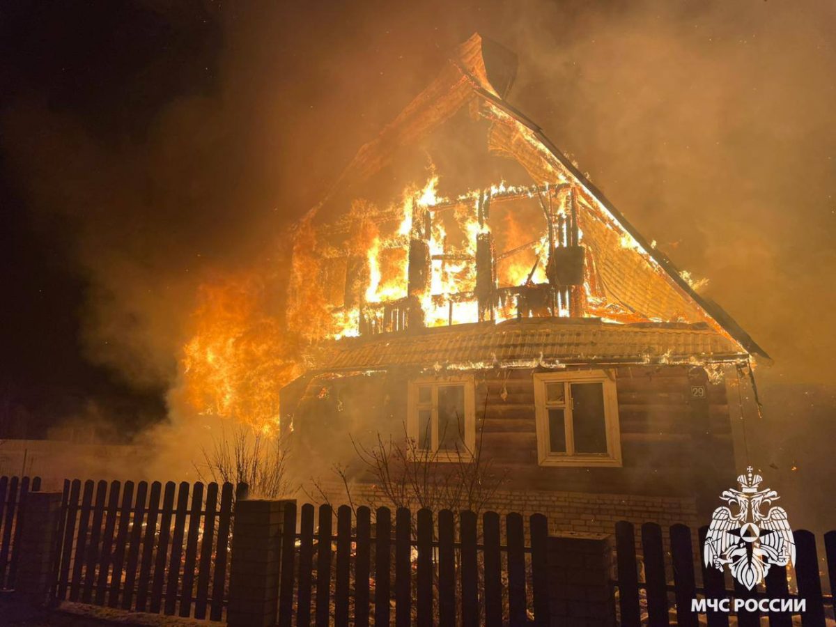 В Тверской области сгорел дотла дачный дом