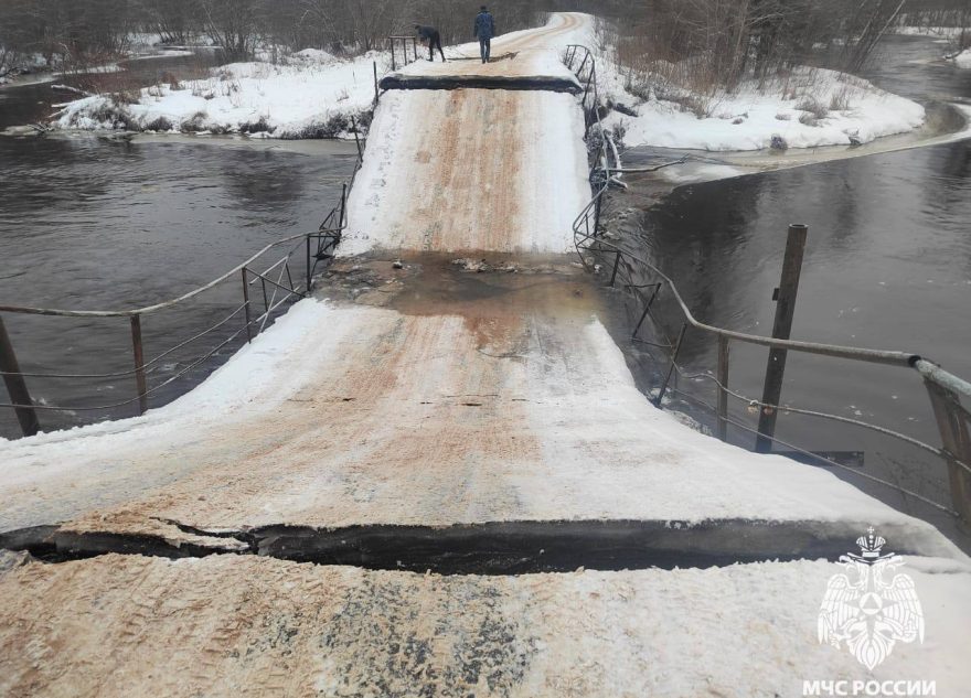 В Тверской области поврежден мост