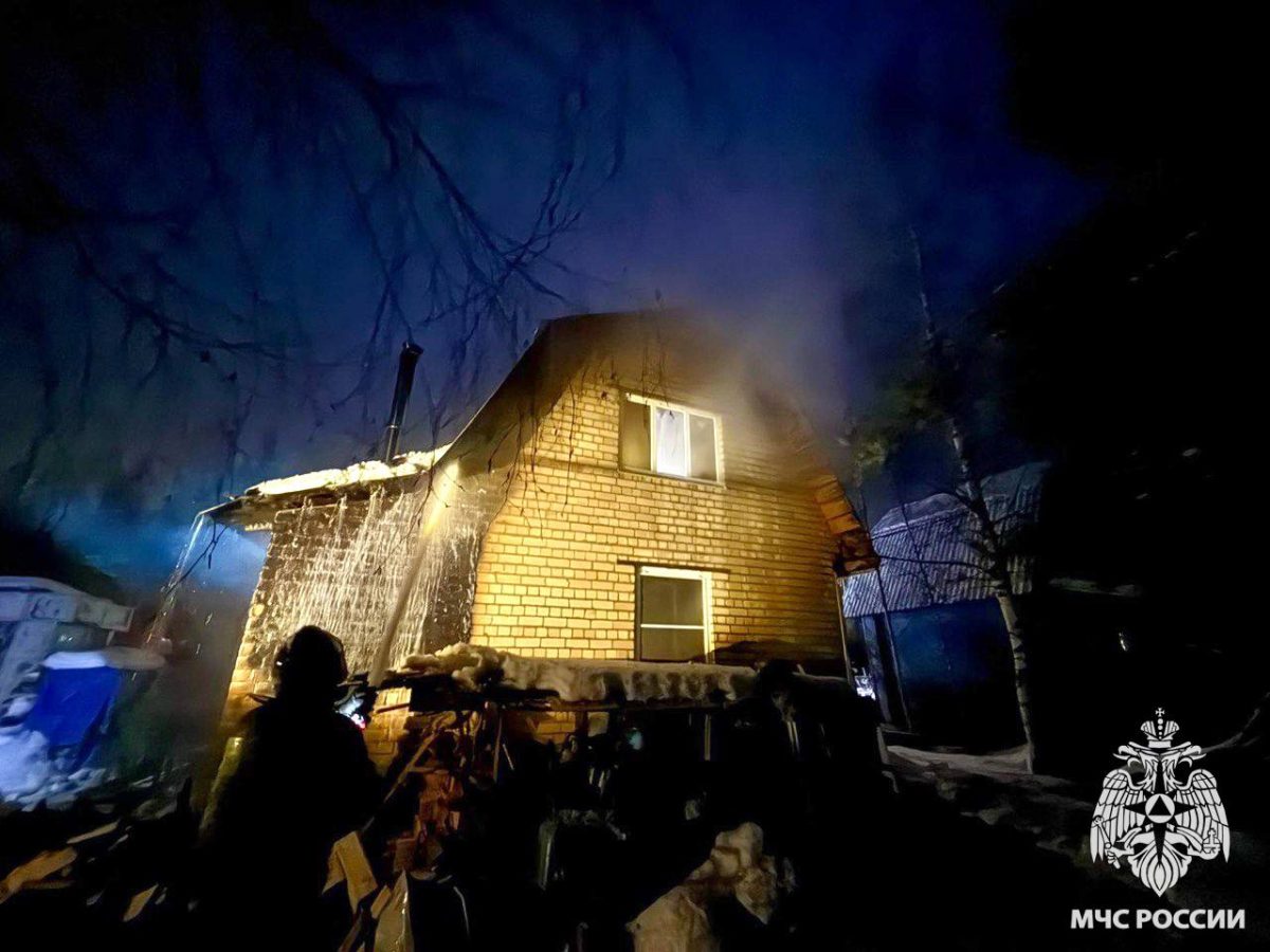 Под Тверью потушили пожар в жилом доме