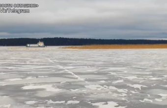 Жители Тверской области рискуют жизнью из-за редких катеров Жители Тверской области рискуют жизнью из-за редких катеров