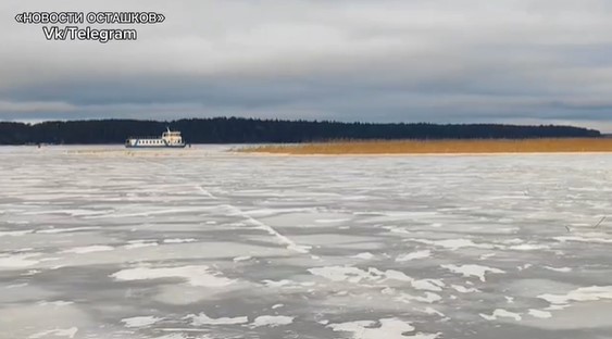 Жители Тверской области рискуют жизнью из-за редких катеров