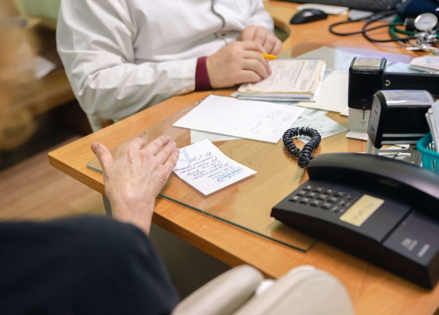 Врач рассказал, как антибиотики связаны с деменцией