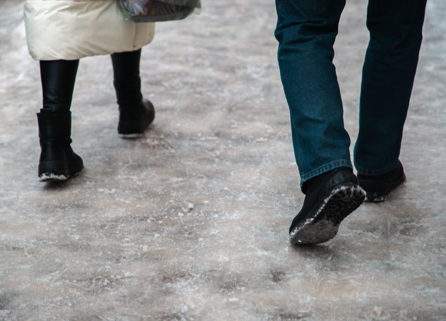 В Тверской области подростки спасли старушку