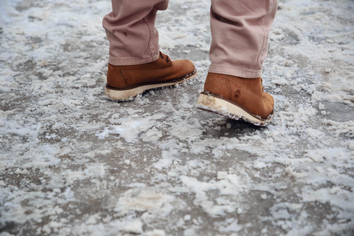 Жителей Тверской области предупредили о сильной гололедице