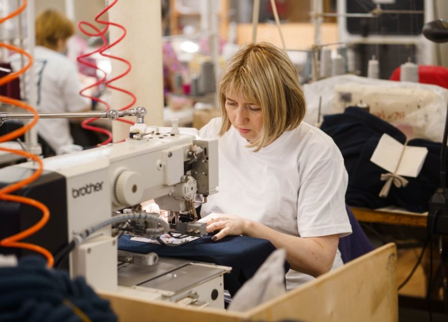 Тверской производитель вязаных головных уборов и аксессуаров присоединился к национальному бренду «Сделано в России»