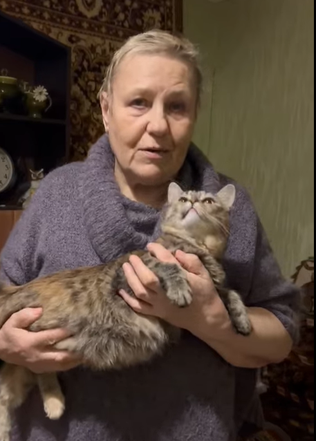Больная пенсионерка из Тверской области продолжает работать ради бездомных животных