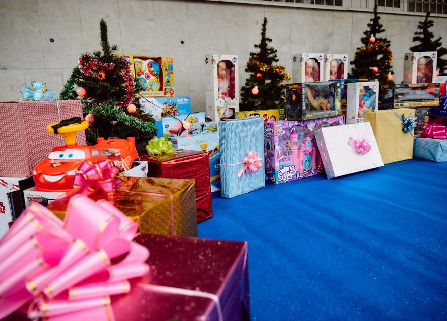 Россиянам напомнили, какие подарки нельзя вернуть