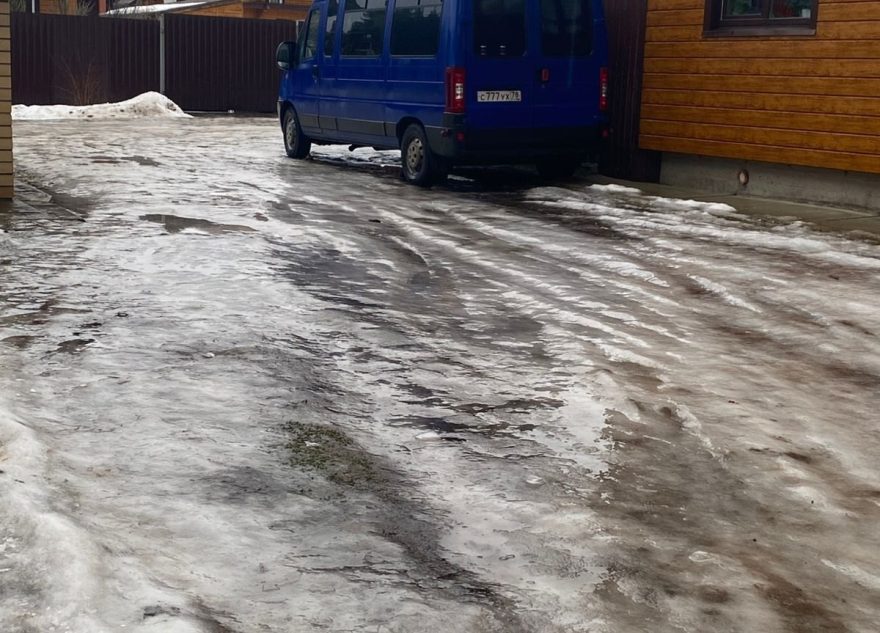 Жители Калининского района оказались при дворе Снежной королевы