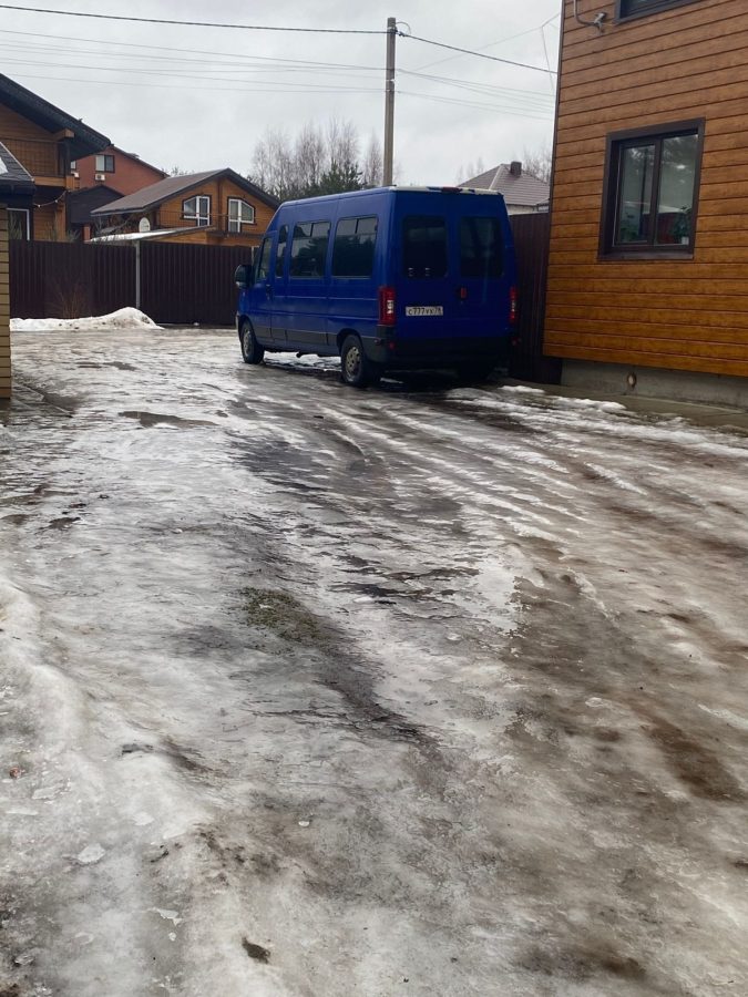 Жители Калининского района оказались при дворе Снежной королевы