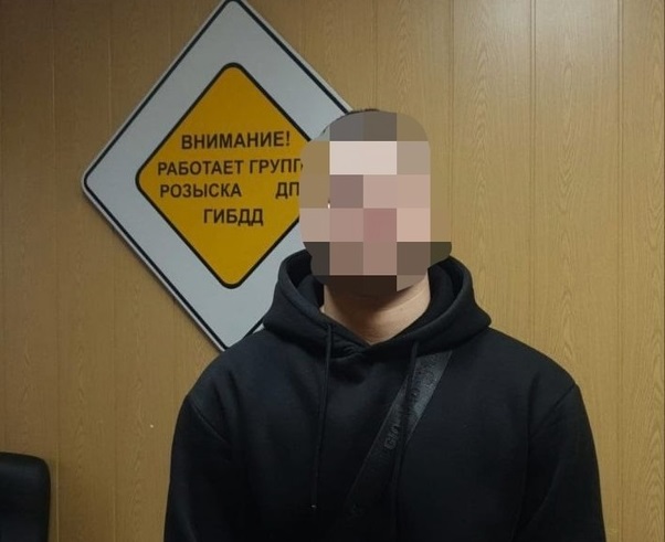 В Твери наказали водителя, который проехал на красный свет В Твери наказали водителя, который проехал на красный свет