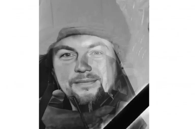 В Тверской области простились с погибшим на СВО лейтенантом Александром Новожиловым В Тверской области простились с погибшим на СВО лейтенантом Александром Новожиловым