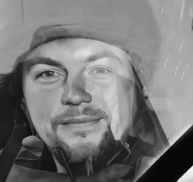 В Тверской области простились с погибшим на СВО лейтенантом Александром Новожиловым В Тверской области простились с погибшим на СВО лейтенантом Александром Новожиловым