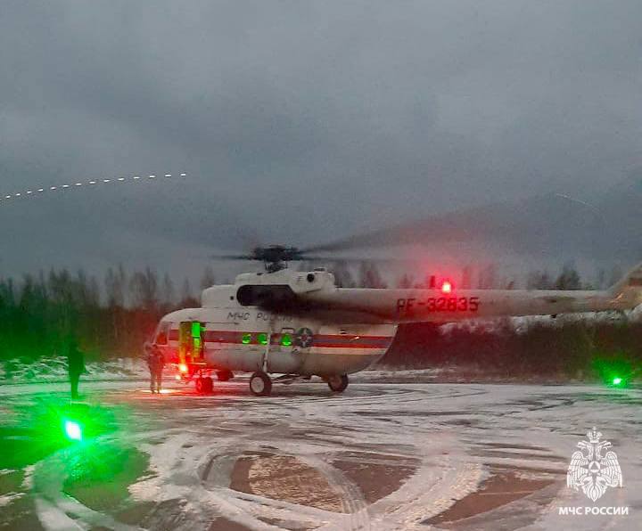 Вертолет эвакуировал больного ребенка в Тверь Вертолет эвакуировал больного ребенка в Тверь