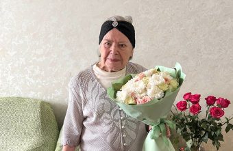 Игорь Руденя поздравил со 100-летием ветерана Великой Отечественной войны Анну Ивановну Козыреву Игорь Руденя поздравил со 100-летием ветерана Великой Отечественной войны Анну Ивановну Козыреву