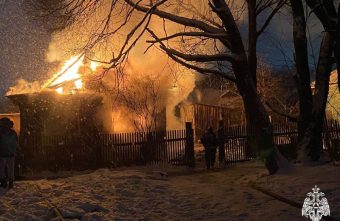 Вчера в Тверской области вспыхнул жилой дом Вчера в Тверской области вспыхнул жилой дом
