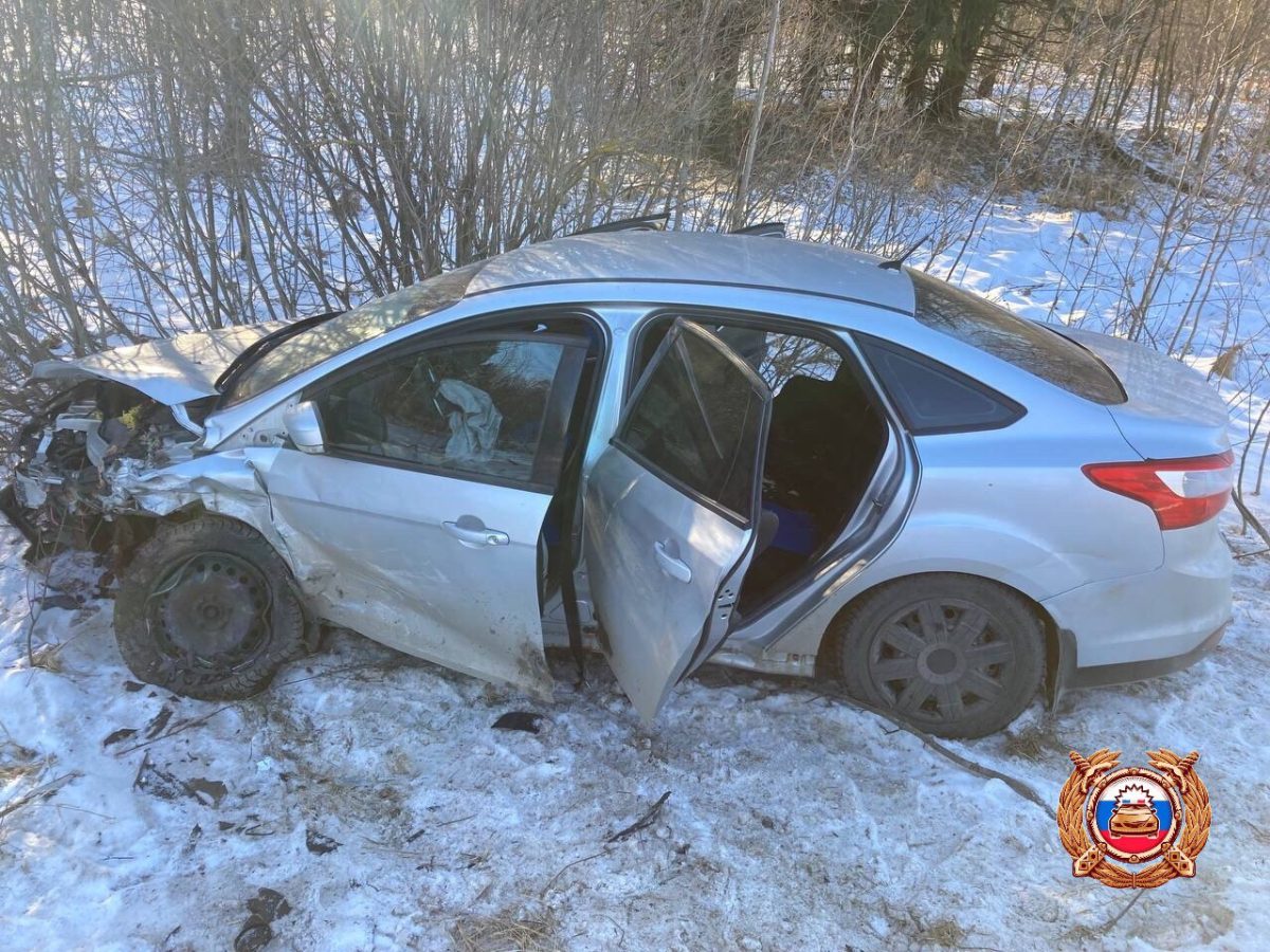 В Тверской области столкнулись БМВ и Форд