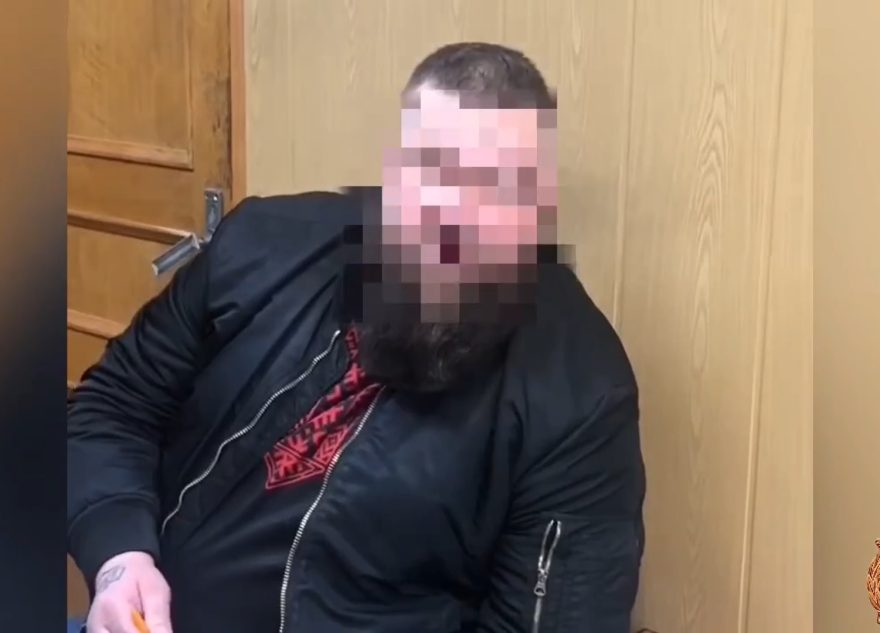 Тверские автоинспекторы разыскали водителя каршерингового автомобиля, который стал виновником ДТП