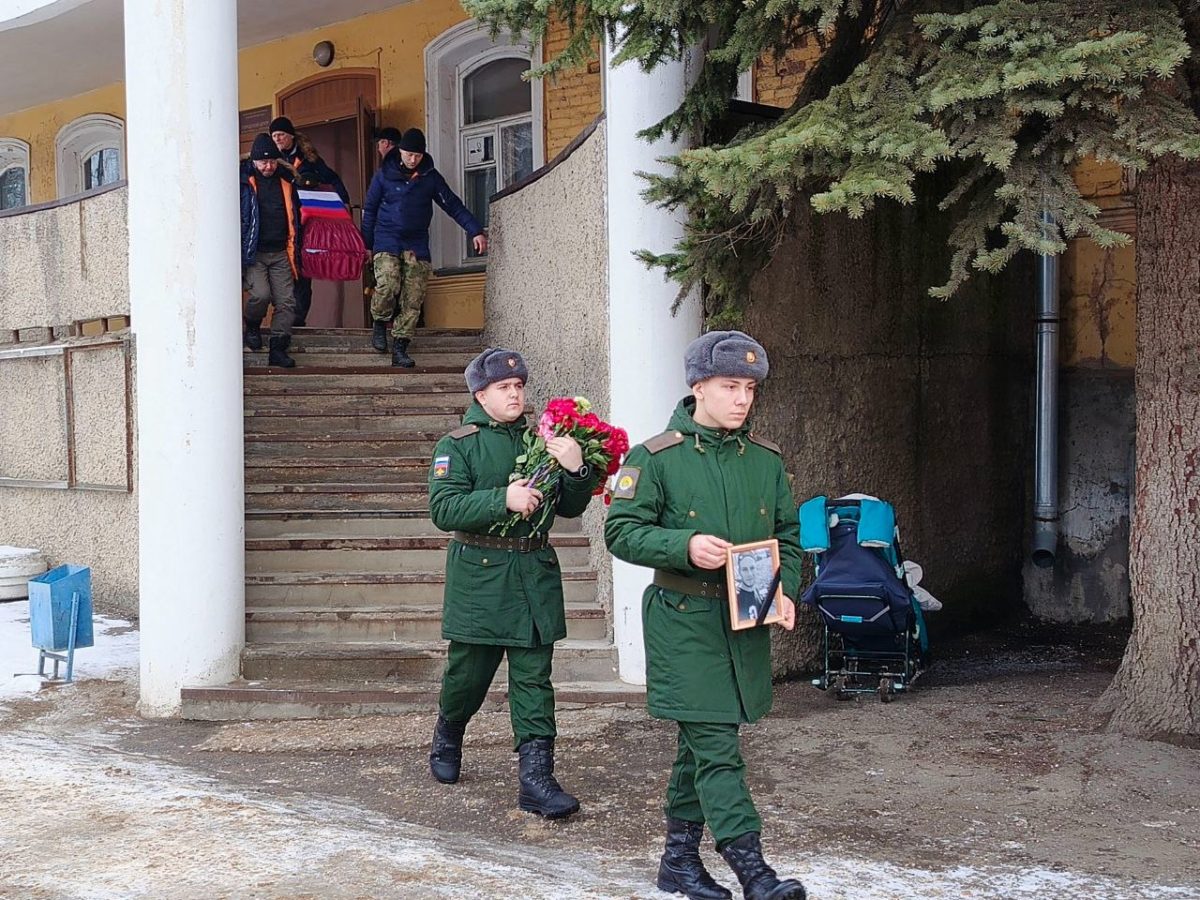 В Тверской области простились с участником СВО Андреем Ивановым