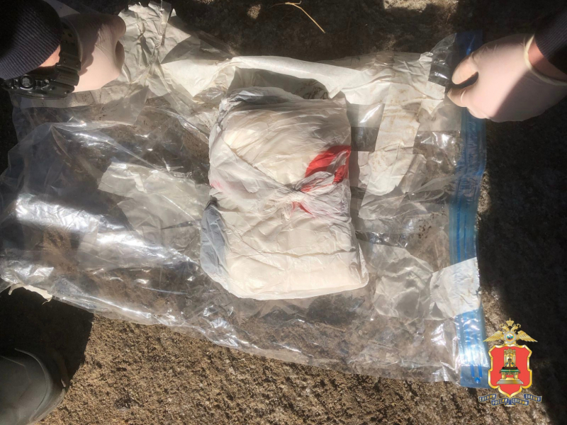 На трассе в Тверской области задержали межрегионального наркокурьера На трассе в Тверской области задержали межрегионального наркокурьера