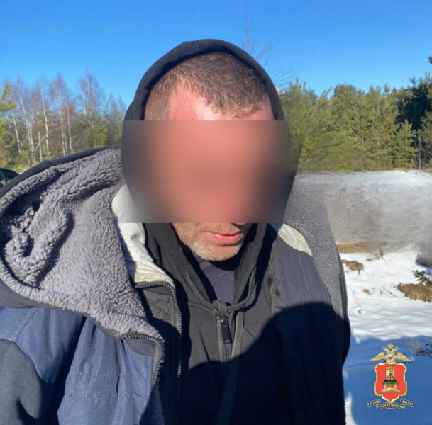 На трассе в Тверской области задержали межрегионального наркокурьера