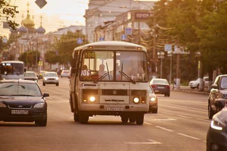 «Заднюю откройте»: вспоминаем мемы про тверские маршрутки «Заднюю откройте»: вспоминаем мемы про тверские маршрутки