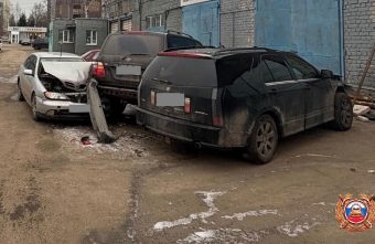 Потерявший сознание водитель пострадал в столкновении трёх иномарок в Тверской области