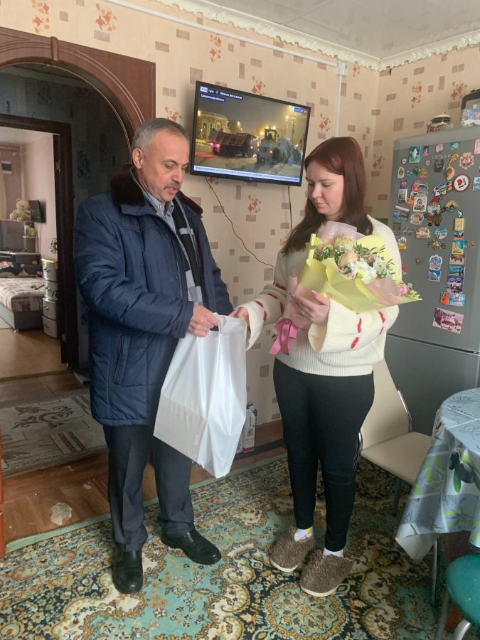 Командир отметил образцовую службу бойца СВО из Тверской области