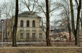 Жители Тверской области спорят, сносить старые дома или нет Жители Тверской области спорят, сносить старые дома или нет