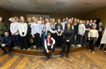 Фотограф РИА Верхневолжья поделилась с юным журналистами секретами фоторепортажа Фотограф РИА Верхневолжья поделилась с юным журналистами секретами фоторепортажа