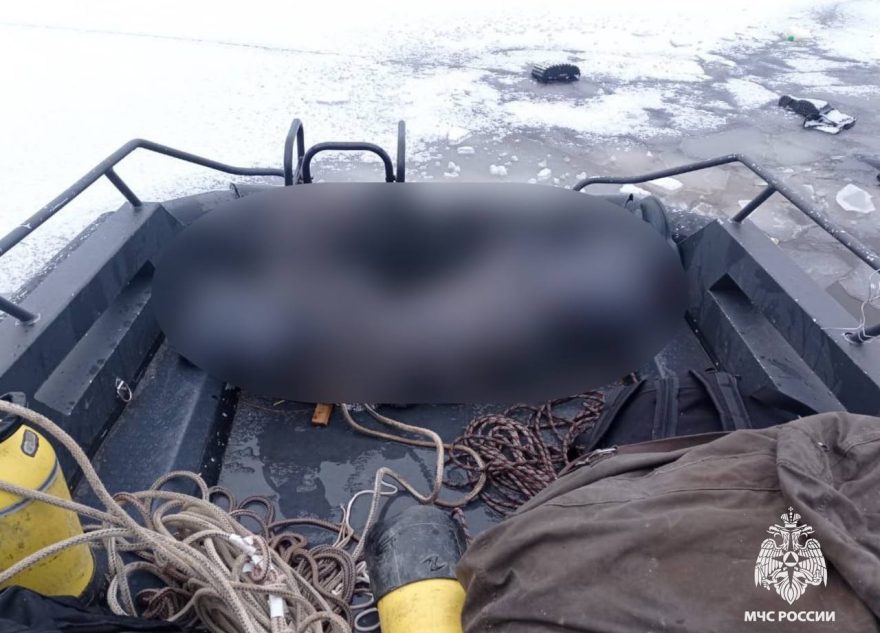 В Тверской области погибла женщина, провалившись под лед