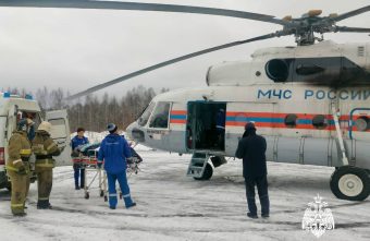 Пожилую женщину доставили в Тверь на вертолёте санавиации Пожилую женщину доставили в Тверь на вертолёте санавиации
