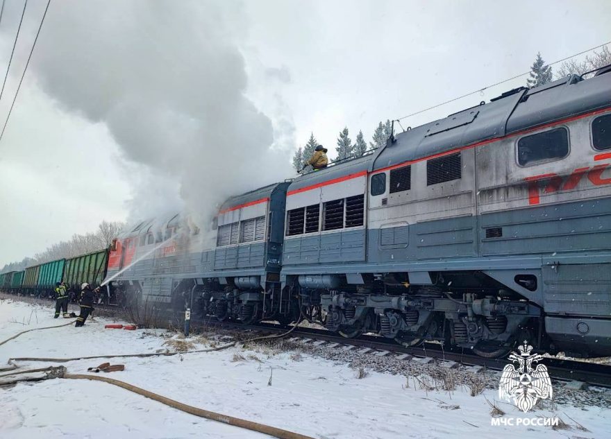 В Тверской области потушили загоревшийся тепловоз