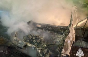 В Тверской области ночью сгорел автомобиль В Тверской области ночью сгорел автомобиль