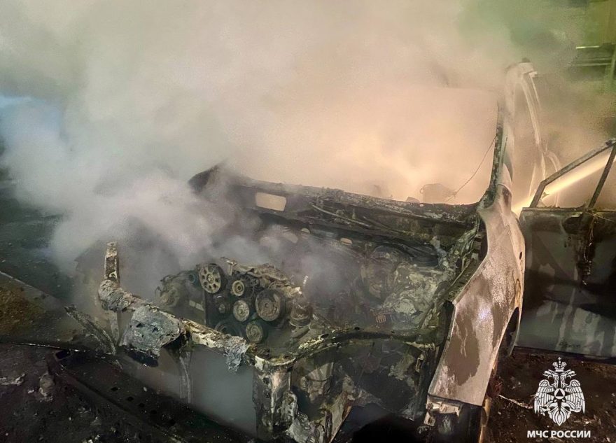 В Тверской области ночью сгорел автомобиль