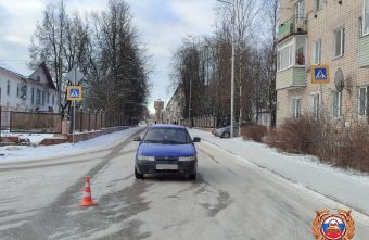 11-летняя девочка попала под колёса машины на зебре в Тверской области 11-летняя девочка попала под колёса машины на зебре в Тверской области