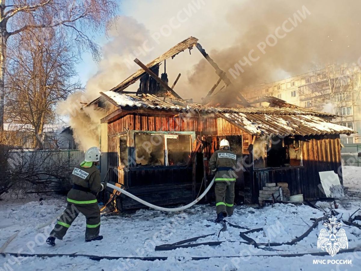 Во время пожара в Тверской области погиб человек Во время пожара в Тверской области погиб человек