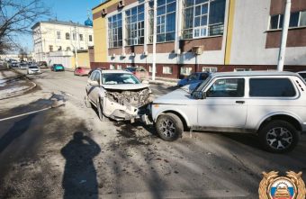 Из-за пьяного водителя в Твери пострадали две женщины Из-за пьяного водителя в Твери пострадали две женщины