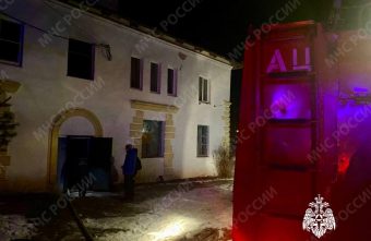Четырёх человек эвакуировали при пожаре в многоквартирном доме в Тверской области