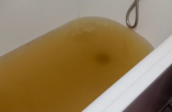 Жители Тверской области вынуждены готовить пищу с ржавчиной