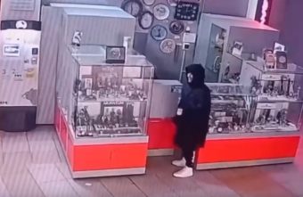 В Твери полиция задержала любителя часов В Твери полиция задержала любителя часов