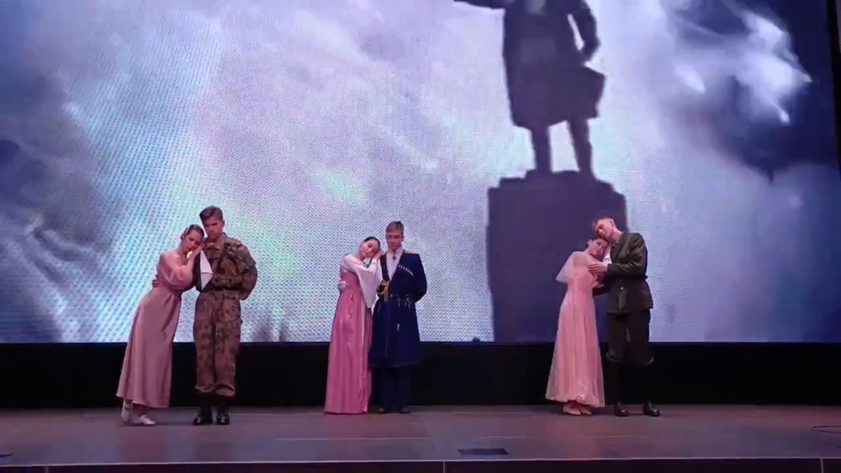 Суровая доля русской женщины – ждать своего воина-защитника: тверские кадеты исполнили пронзительный номер