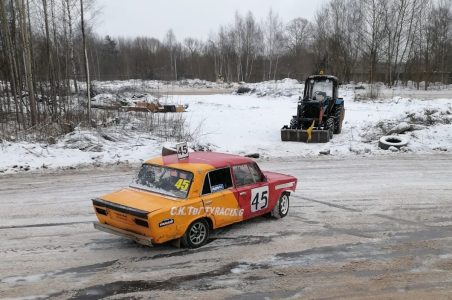 Соревнования по автокроссу прошли на полигоне ТвГТУ Соревнования по автокроссу прошли на полигоне ТвГТУ