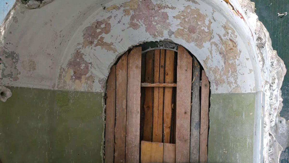 В петербургском Доме Радио нашли неизвестные фрагменты живописи