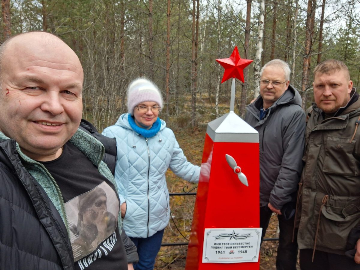 В Тверской области неизвестным летчикам установили памятник